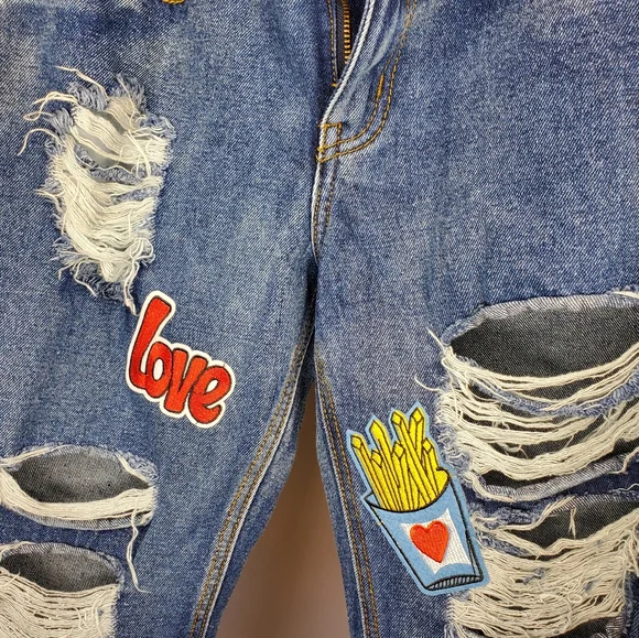 NWT Sadie & Sage Anthropologie Brand Distressed Patch Jeans S8ze Small - Picture 3 of 12